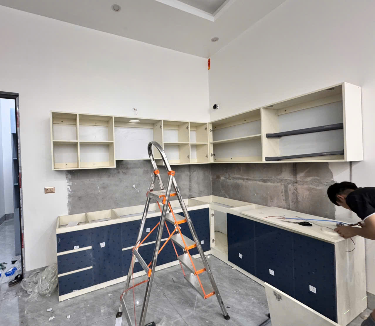 Tủ bếp inox cánh nhựa