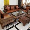 Bàn ghế/Ghế Sofa Bàn ghế uống nước ở đây có thể kể tới ghế sofa hoặc ghế gỗ uống nước đơn thuần.